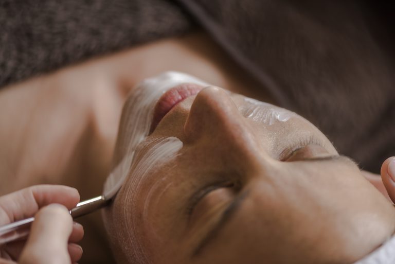 Die Wichtigkeit eines Hautpeelings – Beim Thema Anti-Aging